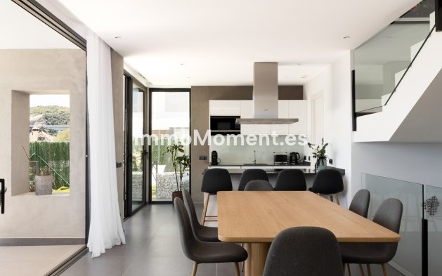 Wiederverkauf - Freistehende Villa - Estepona  - Valle Romano