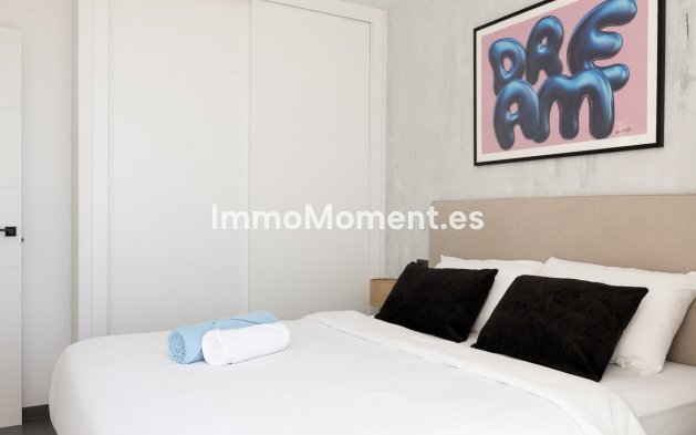 Wiederverkauf - Freistehende Villa - Estepona  - Valle Romano
