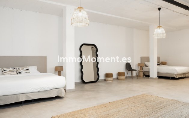 Wiederverkauf - Freistehende Villa - Estepona  - Valle Romano