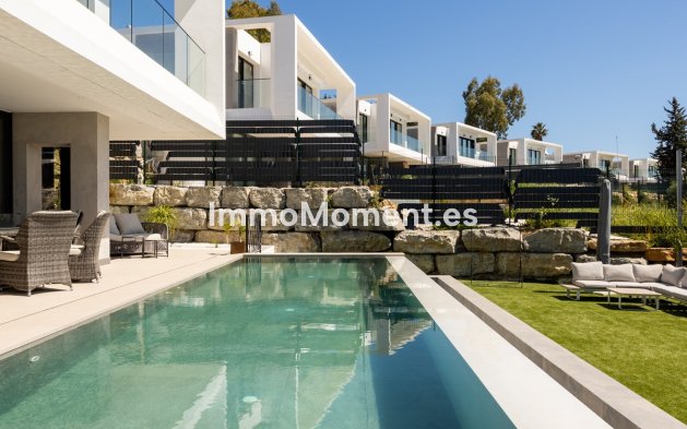 Wiederverkauf - Freistehende Villa - Estepona  - Valle Romano