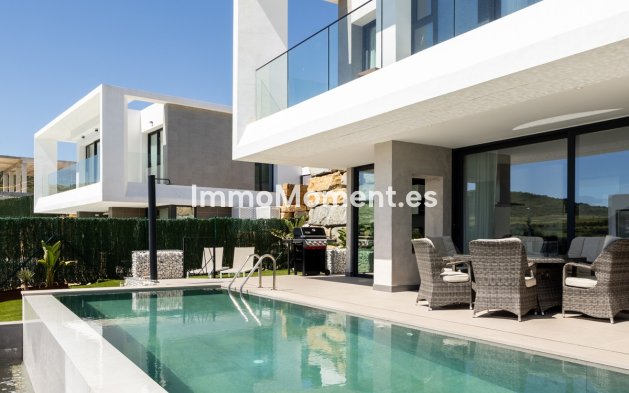 Wiederverkauf - Freistehende Villa - Estepona  - Valle Romano