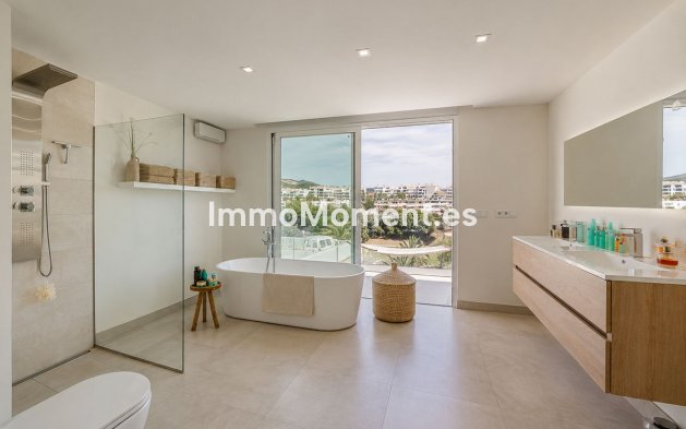 Wiederverkauf - Freistehende Villa - Benalmadena - Torrequebrada