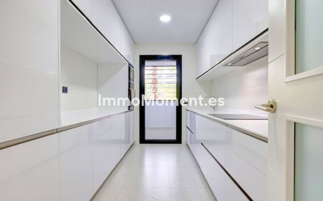 Reventa - Apartamento - Estepona  - Estepona Centro