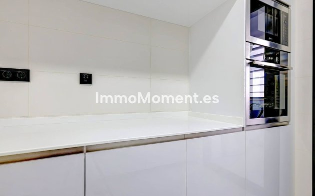 Reventa - Apartamento - Estepona  - Estepona Centro