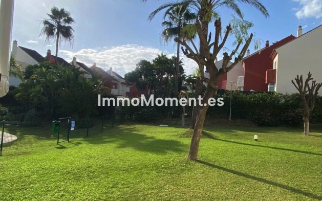 Wiederverkauf - Reihenhaus - Estepona  - Estepona Centro