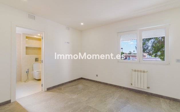 Resale - Detached villa - Orihuela - Los Balcones
