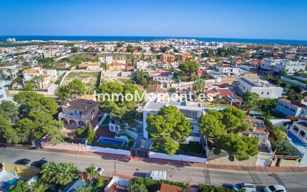 Resale - Detached villa - Orihuela - Los Balcones