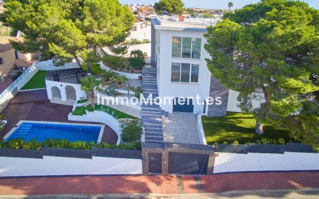 Resale - Detached villa - Orihuela - Los Balcones