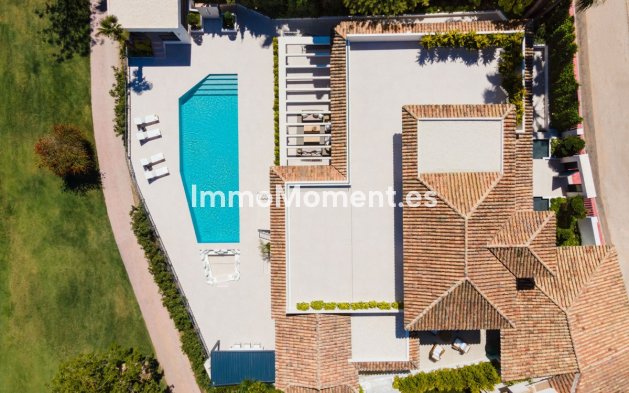 Wiederverkauf - Freistehende Villa - Marbella - Nueva Andalucía
