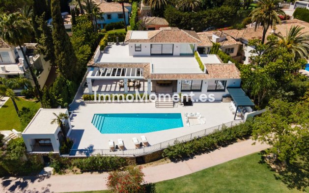 Wiederverkauf - Freistehende Villa - Marbella - Nueva Andalucía