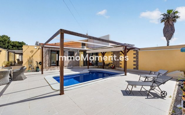 Resale - Detached villa - Torrevieja - Torrevieja Centro