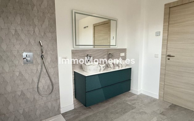 Reventa - Villa independiente - Interior  - Coín