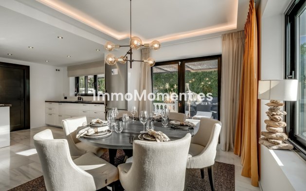 Wiederverkauf - Freistehende Villa - Marbella - Nueva Andalucía