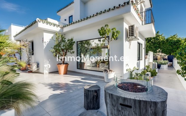 Wiederverkauf - Freistehende Villa - Marbella - Nueva Andalucía