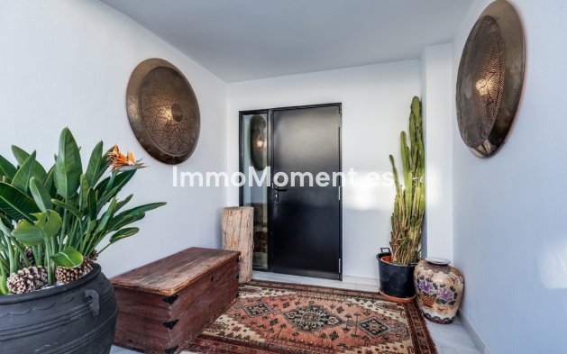 Wiederverkauf - Freistehende Villa - Marbella - Nueva Andalucía
