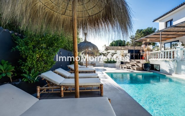 Wiederverkauf - Freistehende Villa - Marbella - Nueva Andalucía