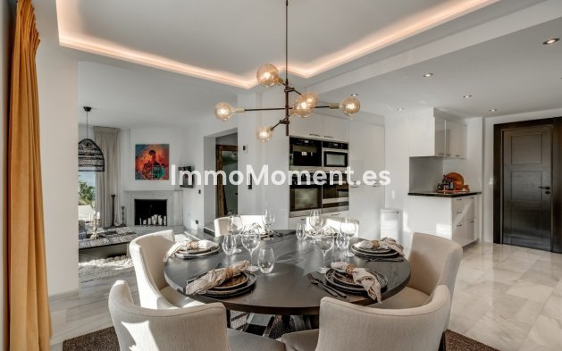 Wiederverkauf - Freistehende Villa - Marbella - Nueva Andalucía