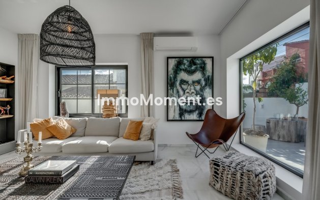 Wiederverkauf - Freistehende Villa - Marbella - Nueva Andalucía