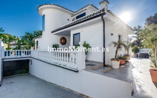 Wiederverkauf - Freistehende Villa - Marbella - Nueva Andalucía