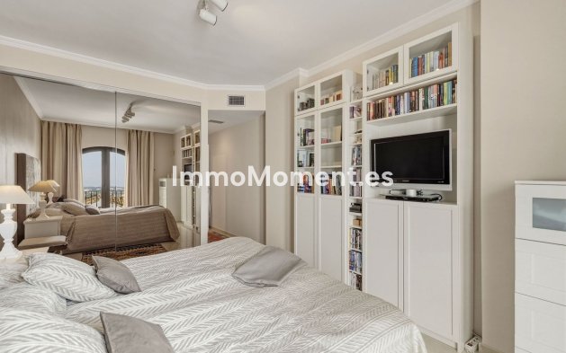 Resale - Apartment - Benahavís - Los Arqueros