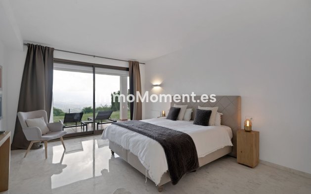 Resale - Apartment - Marbella - La Mairena