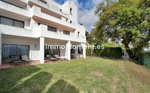 Resale - Apartment - Marbella - La Mairena