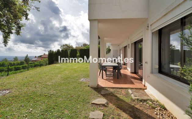 Resale - Apartment - Marbella - La Mairena