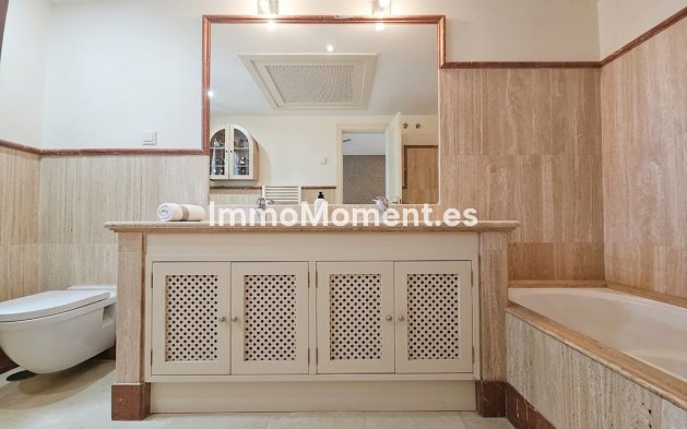 Resale - Townhouse - Benahavís - Benahavís Centro