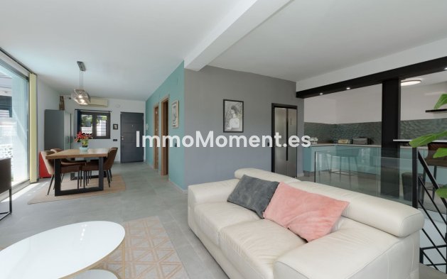 Wiederverkauf - Freistehende Villa - Benalmadena - Benalmadena Centro