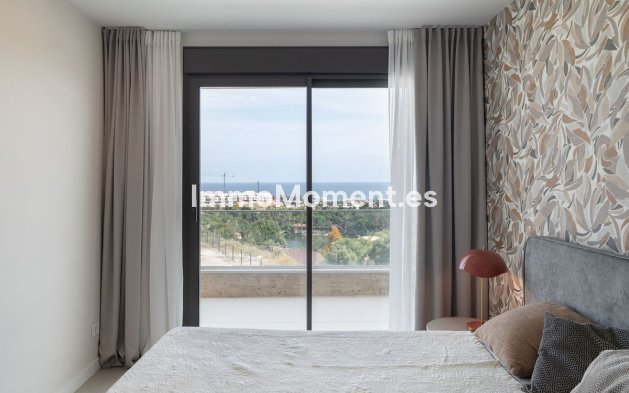Resale - Apartment - Estepona - Selwo