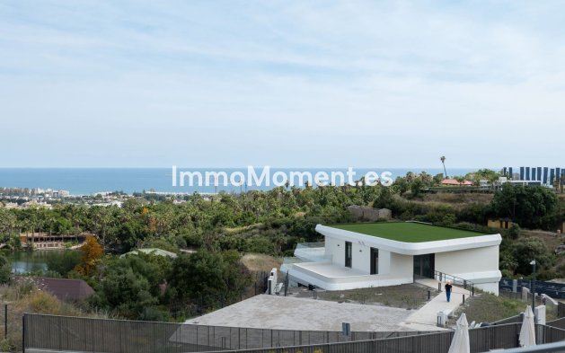 Resale - Apartment - Estepona - Selwo