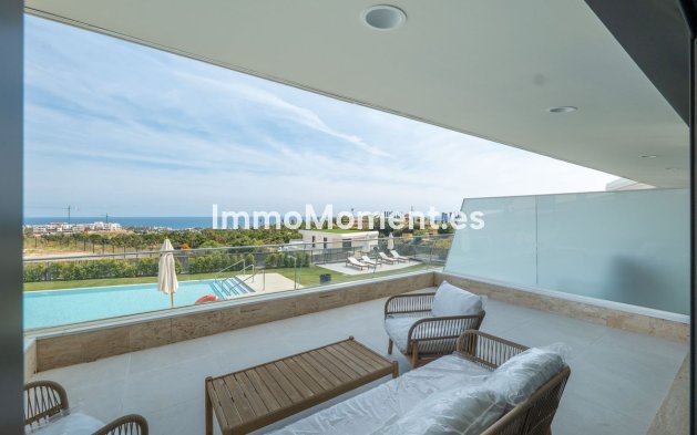 Resale - Apartment - Estepona - Selwo