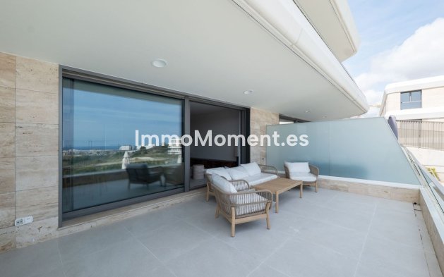 Resale - Apartment - Estepona - Selwo