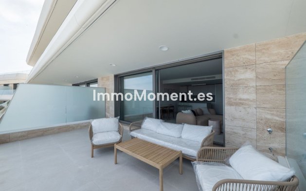 Resale - Apartment - Estepona - Selwo