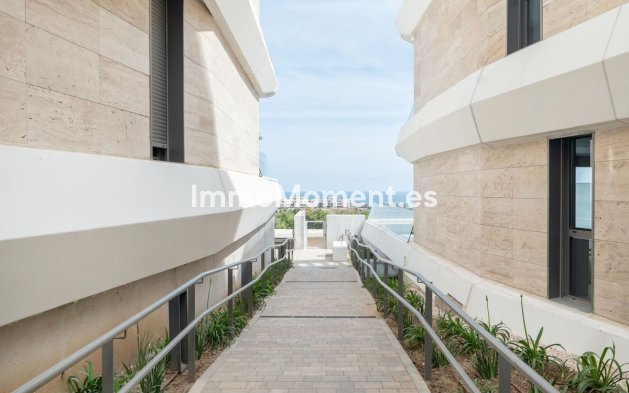 Resale - Apartment - Estepona - Selwo