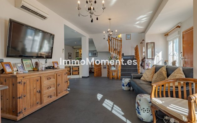 Resale - Detached villa - Inland  - Alhaurín el Grande Centro