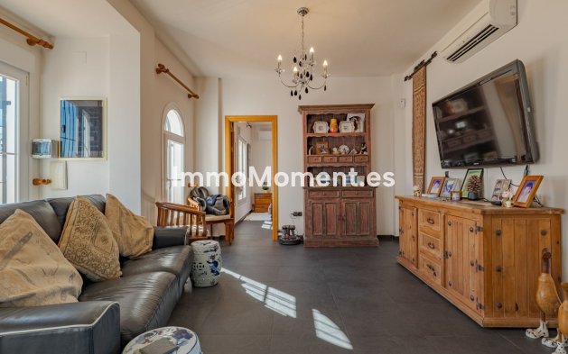 Resale - Detached villa - Inland  - Alhaurín el Grande Centro