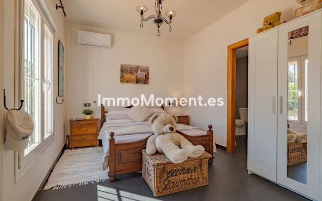 Resale - Detached villa - Inland  - Alhaurín el Grande Centro