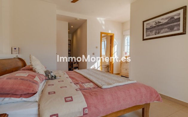 Resale - Detached villa - Inland  - Alhaurín el Grande Centro