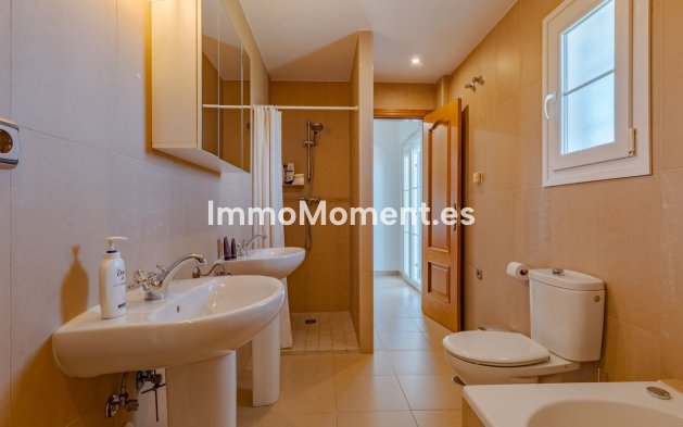 Resale - Detached villa - Inland  - Alhaurín el Grande Centro