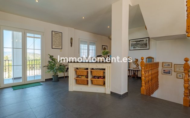 Resale - Detached villa - Inland  - Alhaurín el Grande Centro