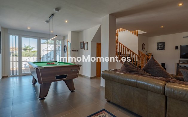Resale - Detached villa - Inland  - Alhaurín el Grande Centro