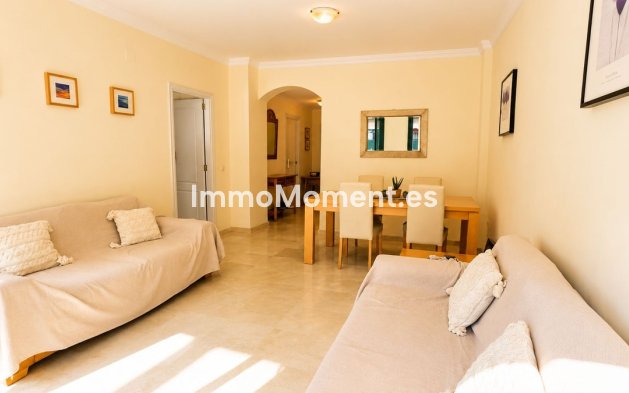 Resale - Apartment - Estepona - Estepona Centro