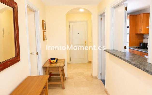 Resale - Apartment - Estepona - Estepona Centro