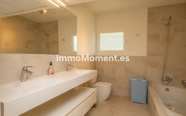 Reventa - Villa independiente - Marbella - Elviria