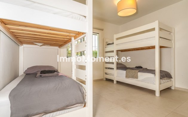 Reventa - Villa independiente - Marbella - Elviria