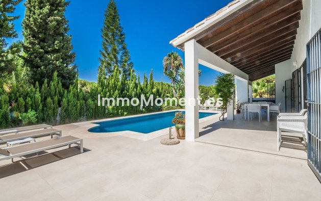 Reventa - Villa independiente - Marbella - Elviria