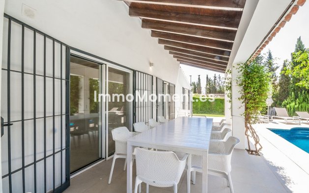 Reventa - Villa independiente - Marbella - Elviria