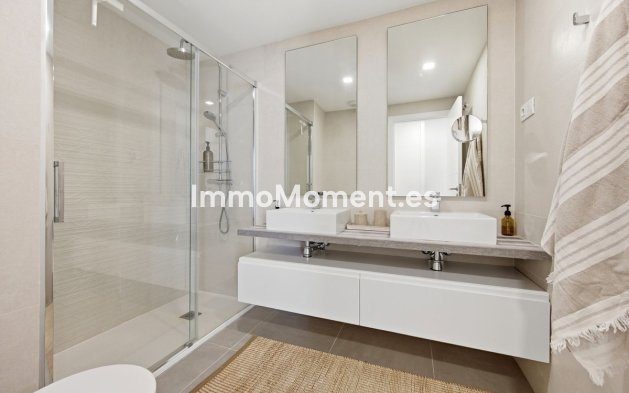 Resale - Apartment - Benalmadena - Benalmadena Centro