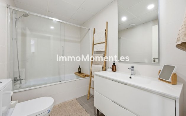 Resale - Apartment - Benalmadena - Benalmadena Centro